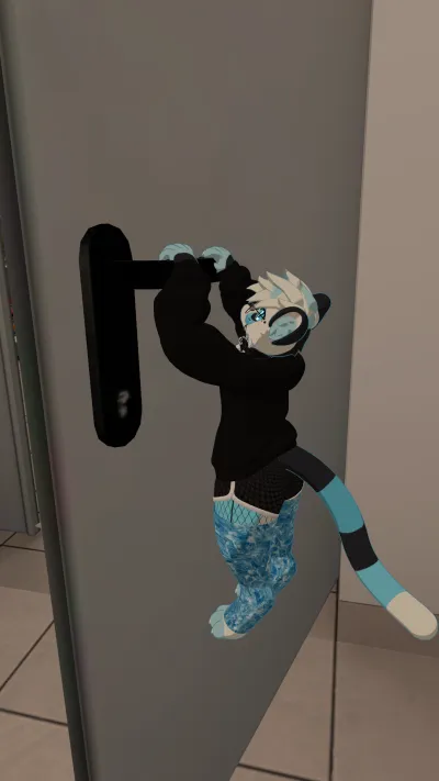VRChat_2024-10-09_02-42-16.943_1080x1920.png
