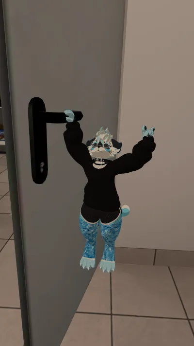 VRChat_2024-10-09_02-43-04.144_1080x1920.png