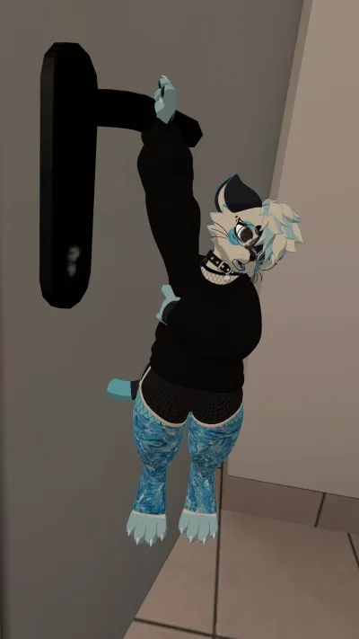 VRChat_2024-10-09_02-43-14.205_1080x1920.png