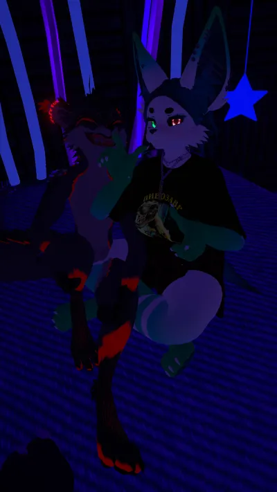 VRChat_2024-11-25_00-18-05.242_1080x1920.png