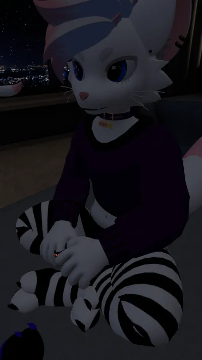 VRChat_2024-12-04_23-48-43.319_1080x1920.png